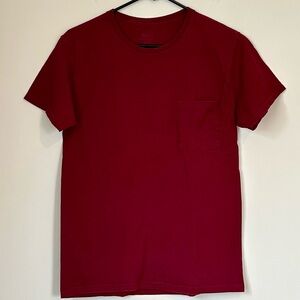 Fruit of the Loom Men's Deep Red Short Sleeve Tee - Size: Small